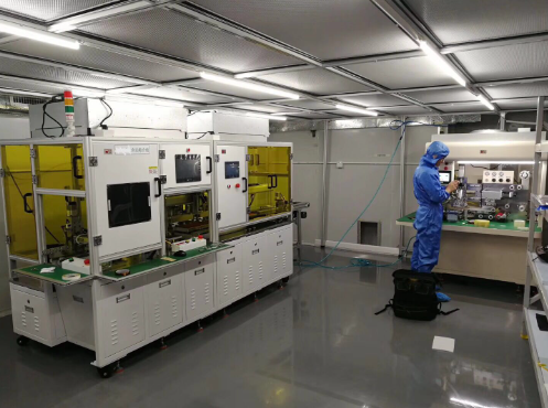 如何（hé）選擇真正的真空貼（tiē）合機廠家？